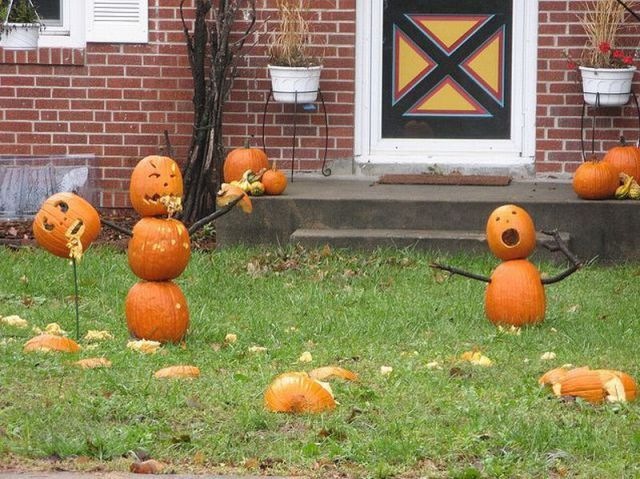[happy_halloween_640_36[5].jpg]