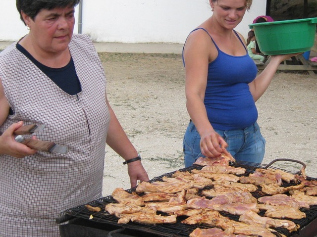 [Festa do 4º aniversário da Associação 064[5].jpg]