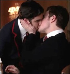 Glee beijo gay