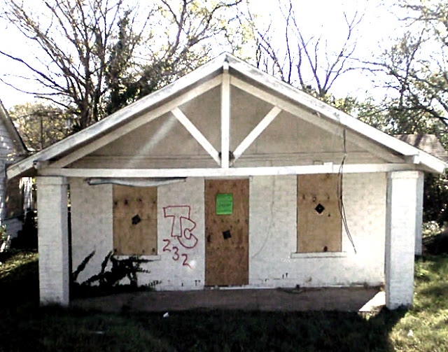 google streetview white abandoned house