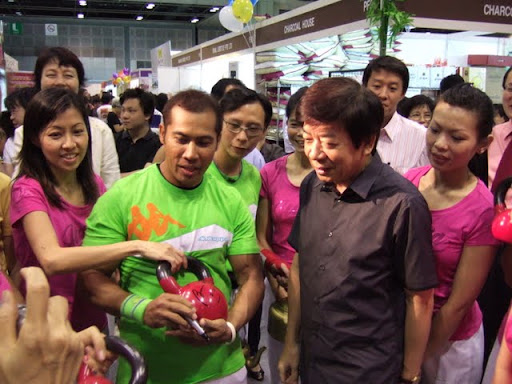 Health Minister Mr Khaw Boon Wan signature on Kettlebell