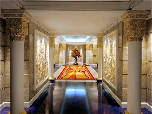 [burg_khalifa_interior[6].jpg]