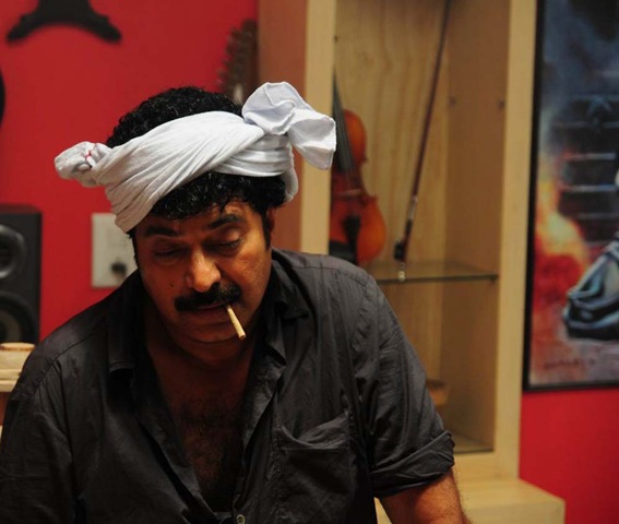 [mammootty_mic_loudspeaker[3].jpg]