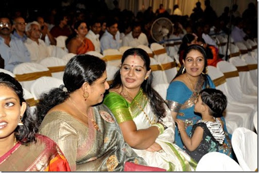 Samyuktha+varma+wedding+reception