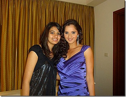 sania-mirza-hot-in-dress