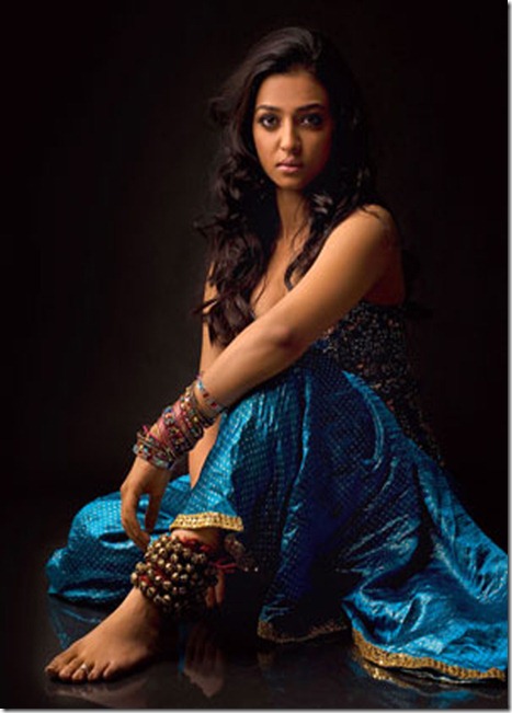 radhika-apte-in-blue-dress