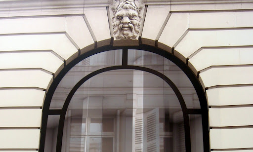 how to draw in trompe l oeil