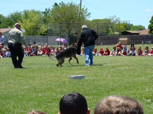 [05-19-10 Gene Howe drug free day 16[2].jpg]