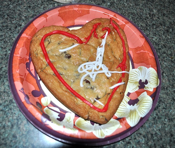 [02-14-11 Valentine cookies 04[6].jpg]