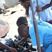 IMG_0977.JPG - Markt in Kampala, Schuhkauf