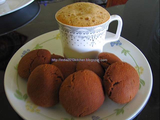 [CHOCOLATEALMONDCOOKIES7.jpg]