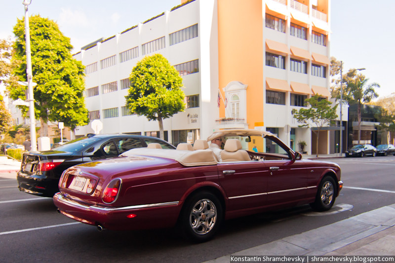 USA California Los Angeles Beverly Hills Rolls Royce Phantom Coupe США Калифорния Лос Анджелес Беверли Хиллз Роллс Ройс Фантом Купе Бордовый