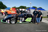 #42 Tyler Hawn and crew at Sunset Speedway, July 3, 2010
