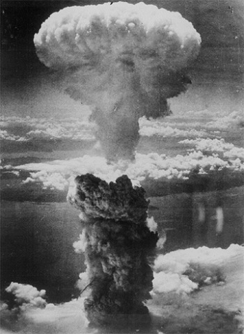 [HiroshimaAtomicBomb_02[3].jpg]