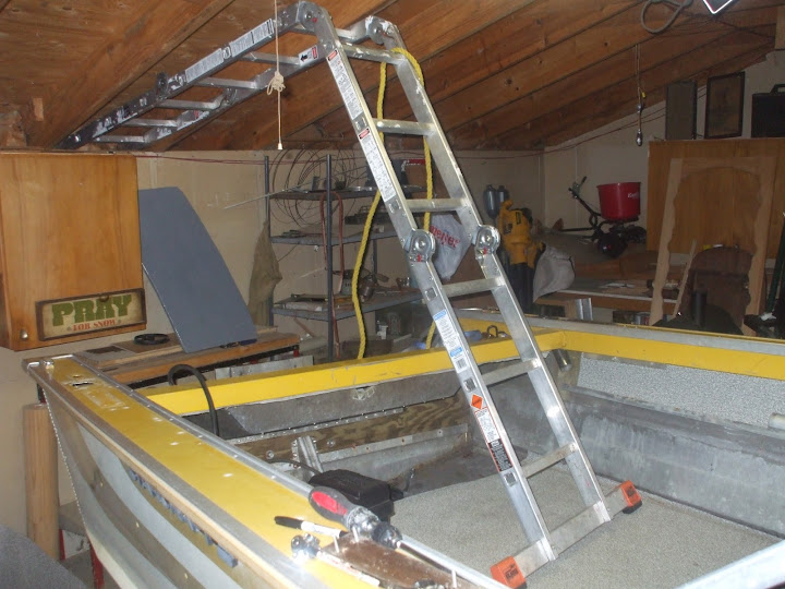 Boat%20resto%20winter%202010%20002.jpg
