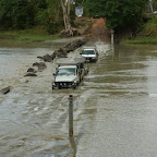 und 50m rechts von hier sitzt ein fettes Krokodil am Strand!