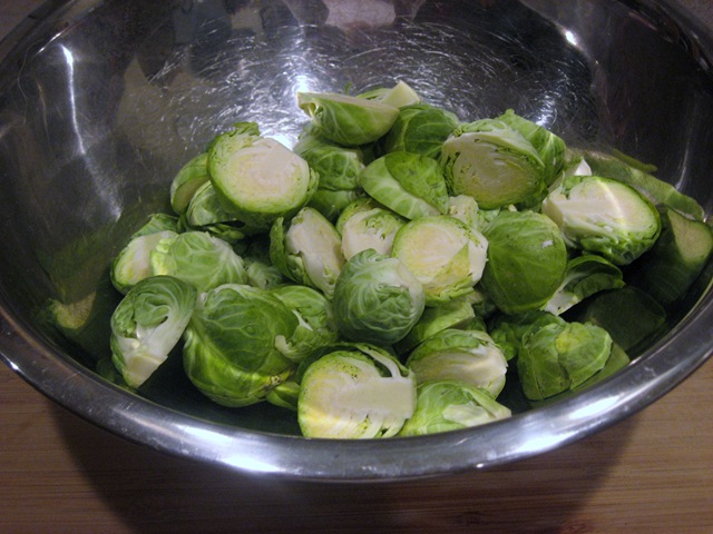 [brussel sprouts in bowl[1].jpg]
