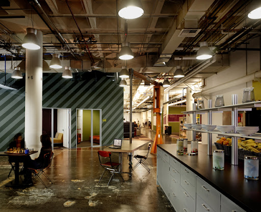 facebook2 Oficinas de Facebook vs Oficinas de Twitter, ¿con cual te quedas?