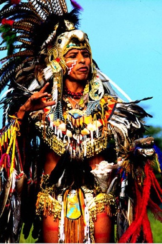[aztecas005[2].jpg]