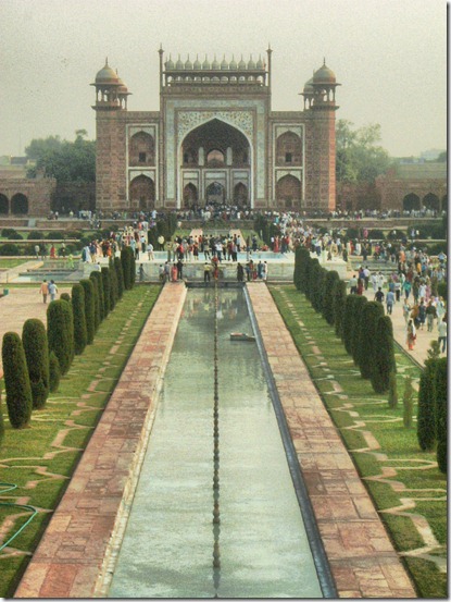 los-jardines-del-taj-mahal_fhdr