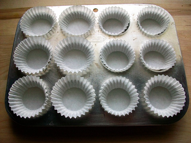 [muffin cups[5].jpg]