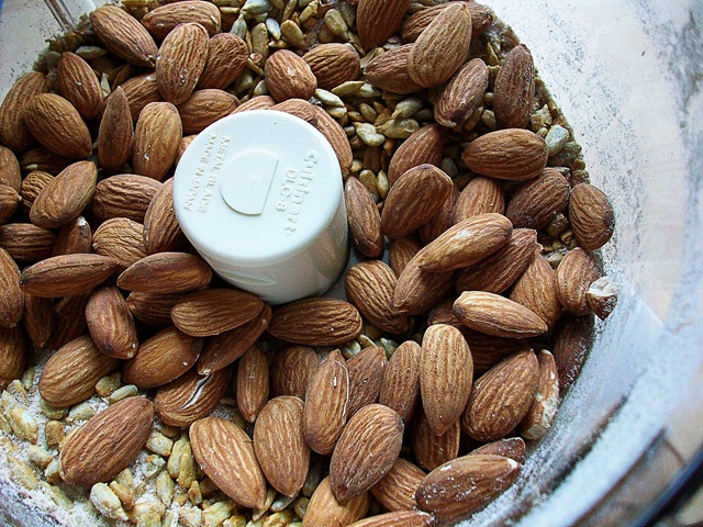 [almonds[5].jpg]