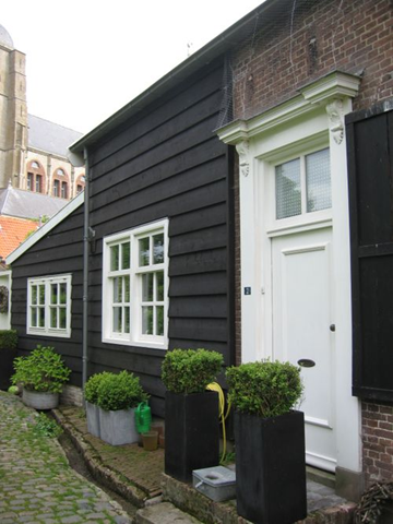 [black house beehivestudio.typepas[1].png]