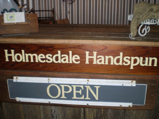 [jUNE 8TH 2010 Joanne's shop and oaklands 037.jpg]