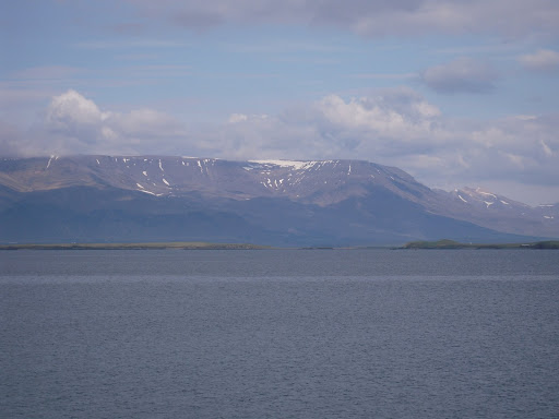 Pretty mountains, looking north over Faxafloí Bay.
