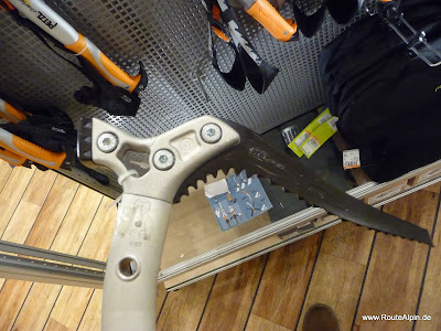 Petzl Charlet Quark   Eisgerät für anspruchsvolle Eis  und Mixedrouten