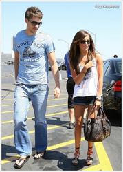 Fotos: ¿Ashley Tisdale con su nuevo novio? Fotos: ¿Ashley Tisdale con su nuevo novio?