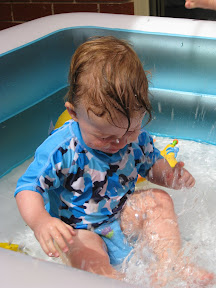 Daniel Splashing