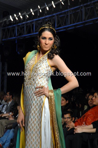 [Pakistani hot model sabiha pasha. tv actress.  (10)[2].jpg]