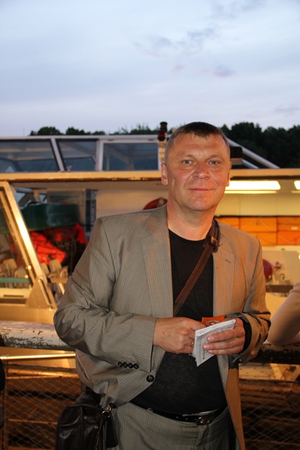 TABRID JA PARIIS 1045