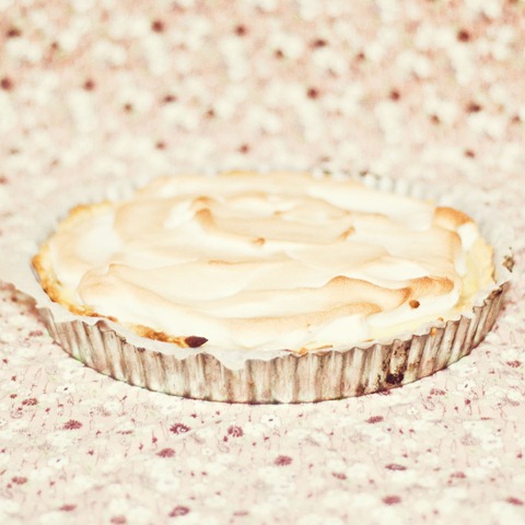 [DSC_0084lemon meringue pie[4].jpg]