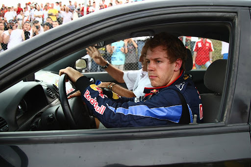vettel_in_car.jpg
