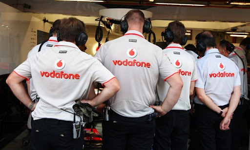 mclaren_team_sin10.jpg