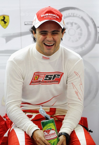 Фелипе Масса в боксах Ferrari на Гран-при Японии 2010