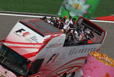 парад пилотов на Гран-при Китая 2011
