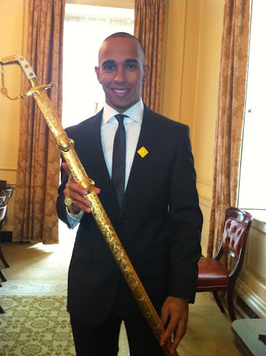 hamilton_sword_at_10_Downing_Street_11May2011.jpg