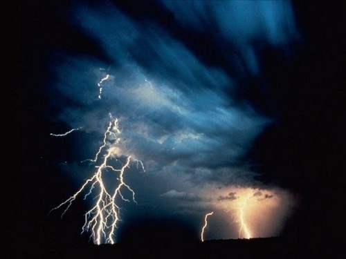 [thunder_and_lightning[3].jpg]