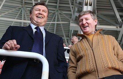 [yanukovich_axmetov[2].jpg]