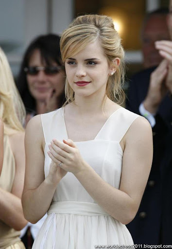 Emma Watson Fake,hot,breast,nipple slip,topless