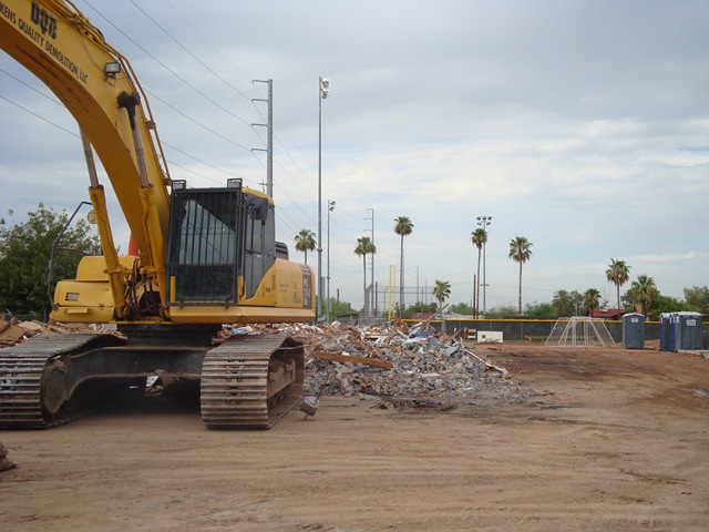 [buildinggoingdown0083.jpg]
