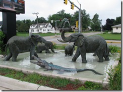 0275 Elephant Fountain Marshalltown IA