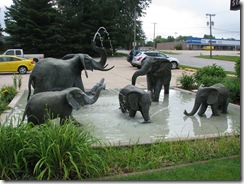 0277 Elephant Fountain Marshalltown IA