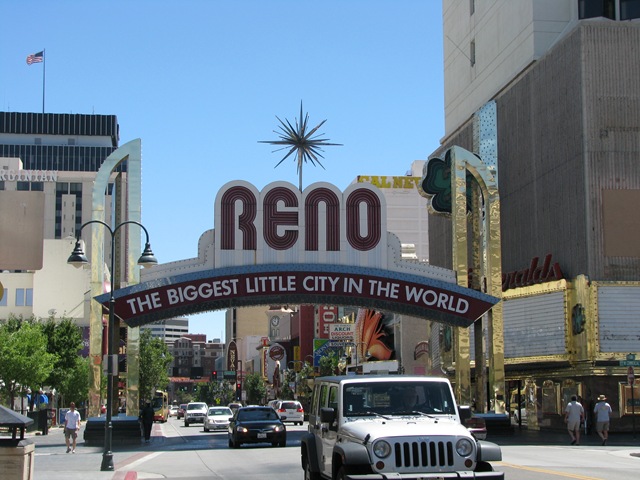 [2578 Reno Arch Reno NV[2].jpg]