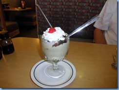 9317a Hot Fudge Sundae IHOP Bozeman MT