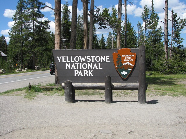 [8993 Yellowstone National Park WY[2].jpg]