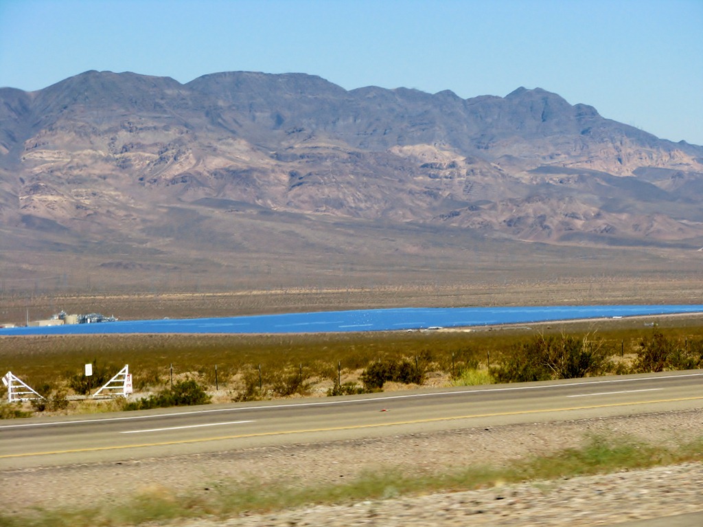 [3153 Solar Panels between Searchlight & Las Vegas NV[3].jpg]
